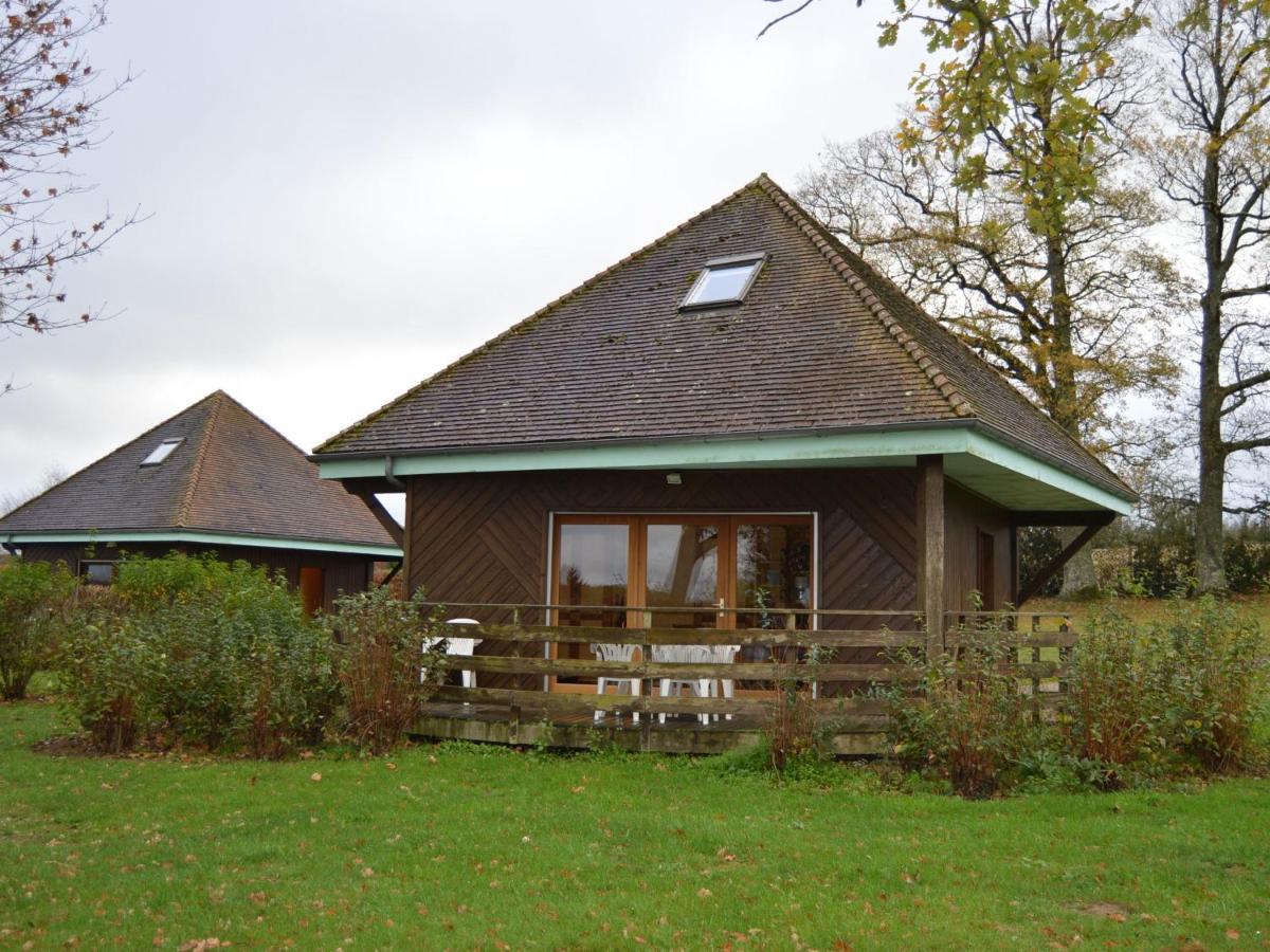 Chalet En Pleine Nature A Orsennes Avec Etang A Proximite, Ideal Pour 6 Personnes Et Animaux Admis - Fr-1-591-170 Exterior foto